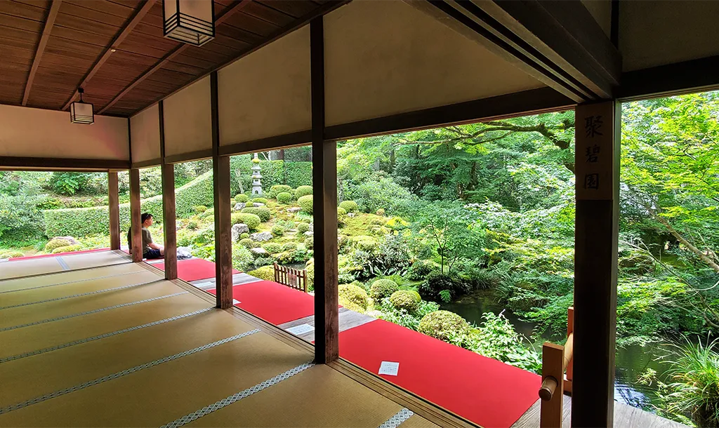 三千院の穏やかな風景